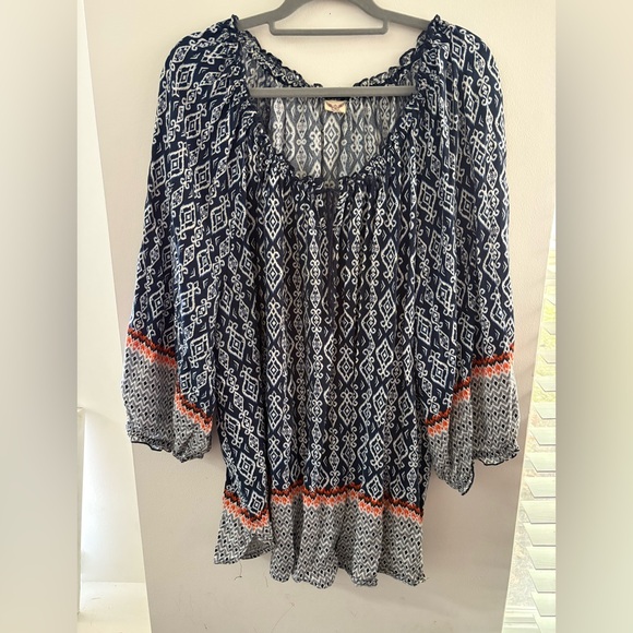 Faded Glory Navy and Orange Patterned Blouse - Picture 1 of 4
